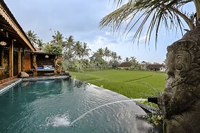 Airsania Ubud Antique Villas