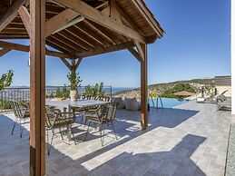 Sanders View - Cozy 3-bdr Villa With Infinity Pool