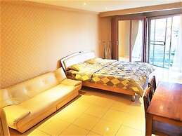 Jomtien Beach Condo - Studio Close to the Beach