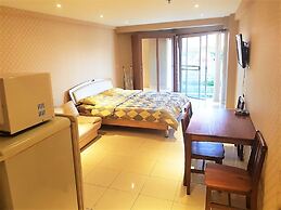 Jomtien Beach Condo - Studio Close to the Beach