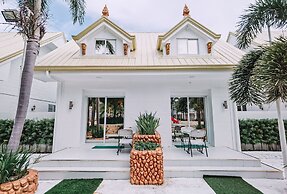 Villa Excellance Beach & Wavepool Resort