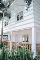 Villa Excellance Beach & Wavepool Resort