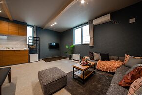 THE PLAZA HOTEL S4W12