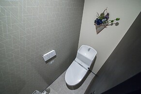 THE PLAZA HOTEL S4W12