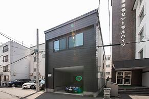 THE PLAZA HOTEL S4W12