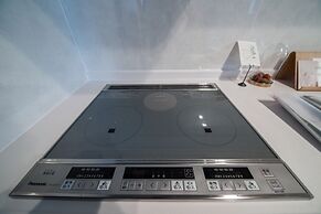 THE PLAZA HOTEL S4W12