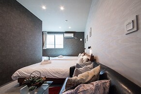 THE PLAZA HOTEL S4W12