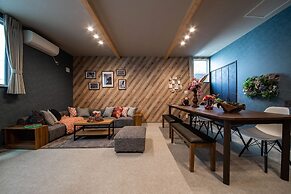 THE PLAZA HOTEL S4W12