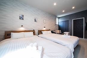 THE PLAZA HOTEL S4W12