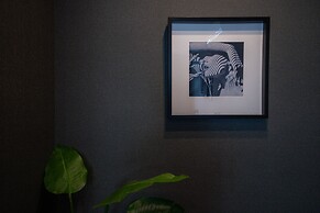 THE PLAZA HOTEL S4W12