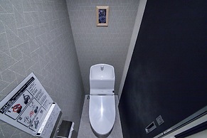 THE PLAZA HOTEL S4W12