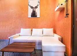 Modern Apartment With Roof Terrace in Athens