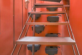 Modern Apartment With Roof Terrace in Athens