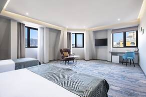 Hotel Address 9D