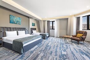 Hotel Address 9D
