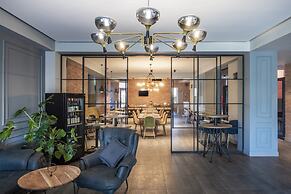 Hotel Address 9D