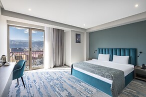 Hotel Address 9D