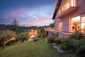 Beautiful Villa, Pool and Magic Sunsets, Croatia