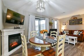 Sweet Clover - Indoor Pool - HOT TUB Area - Resort Style - Center of B