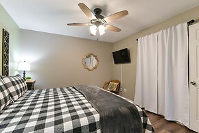 Sweet Clover - Indoor Pool - HOT TUB Area - Resort Style - Center of B