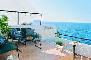 Elpida Seafront Paradise Apartment in Crete