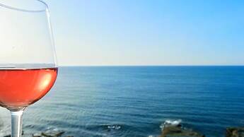 Elpida Seafront Paradise Apartment in Crete