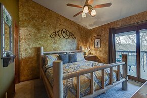 Westcreek Lodge @ Notch-vaulted Ceilings, 2 Pools, Private Lake, 1 Mil