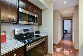 Matchplay - Resort Amenities W/ Indoor Pool - Comfort Meets Style and 