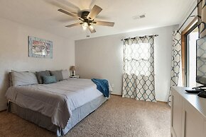 Matchplay - Resort Amenities W/ Indoor Pool - Comfort Meets Style and 