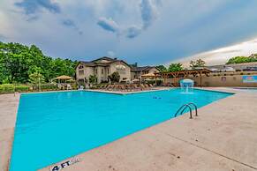 Matchplay - Resort Amenities W/ Indoor Pool - Comfort Meets Style and 