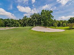 Bear Hug - Cabin Comfort - Outdoor Pool - Walking Trails -family/group