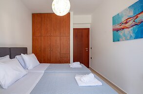 Grey House by Checkin