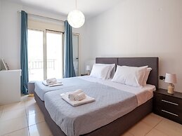 Grey House by Checkin