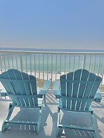 Sea Esta 3 Bedroom Condo by RedAwning