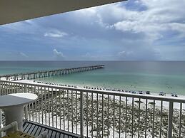 Sea Esta 3 Bedroom Condo by RedAwning