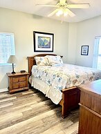 Sea Esta 3 Bedroom Condo by RedAwning