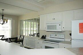 1409m 1 Bedroom Condo by Redawning