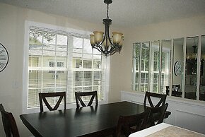 1409m 1 Bedroom Condo by Redawning