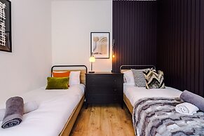 4 Bed Urban Home in Manchester