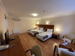 Triada Hotel Gayrettepe