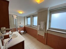 Triada Hotel Gayrettepe