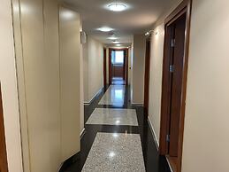 Triada Hotel Gayrettepe