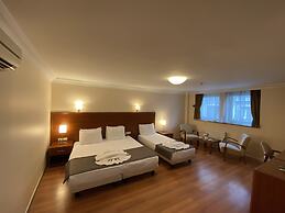 Triada Hotel Gayrettepe