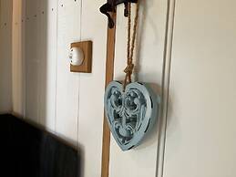 The Crooked Gate - Luxury Romantic Getaway