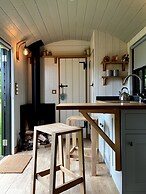 The Crooked Gate - Luxury Romantic Getaway