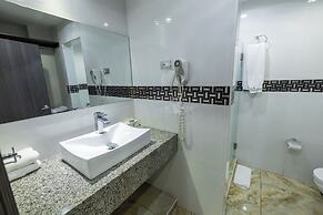 Basha Hotel & Restaurant