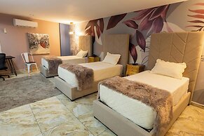 Basha Hotel & Restaurant
