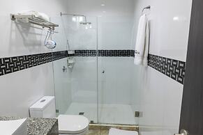 Basha Hotel & Restaurant