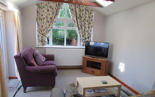 Spacious Detached Bungalow With Ample Parking