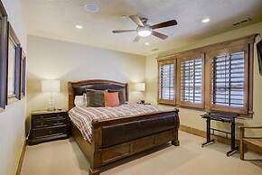 The Lookout by Avantstay Beautiful Mountain Escape w/ Hot Tub & Movie 